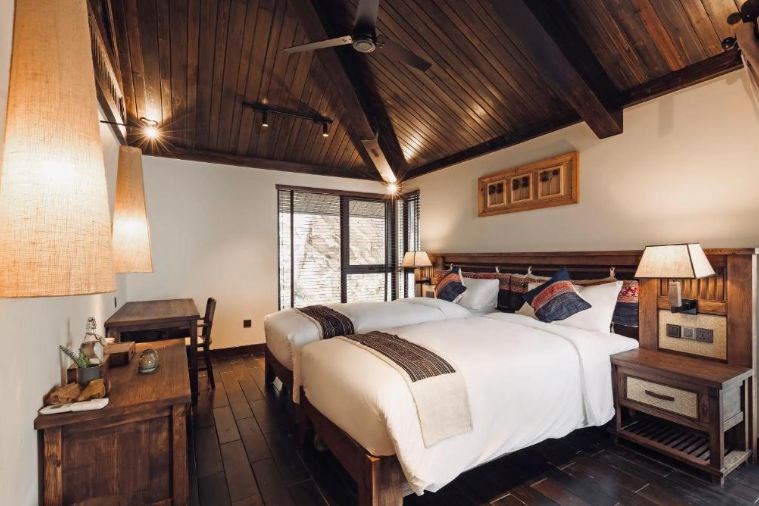 Executive Villa On The Rock Three Bedroom